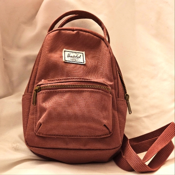 Herschel Supply Company Handbags - Herschel Supply Nova Crossbody bag